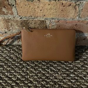 Coach Double Zip Wristlet
